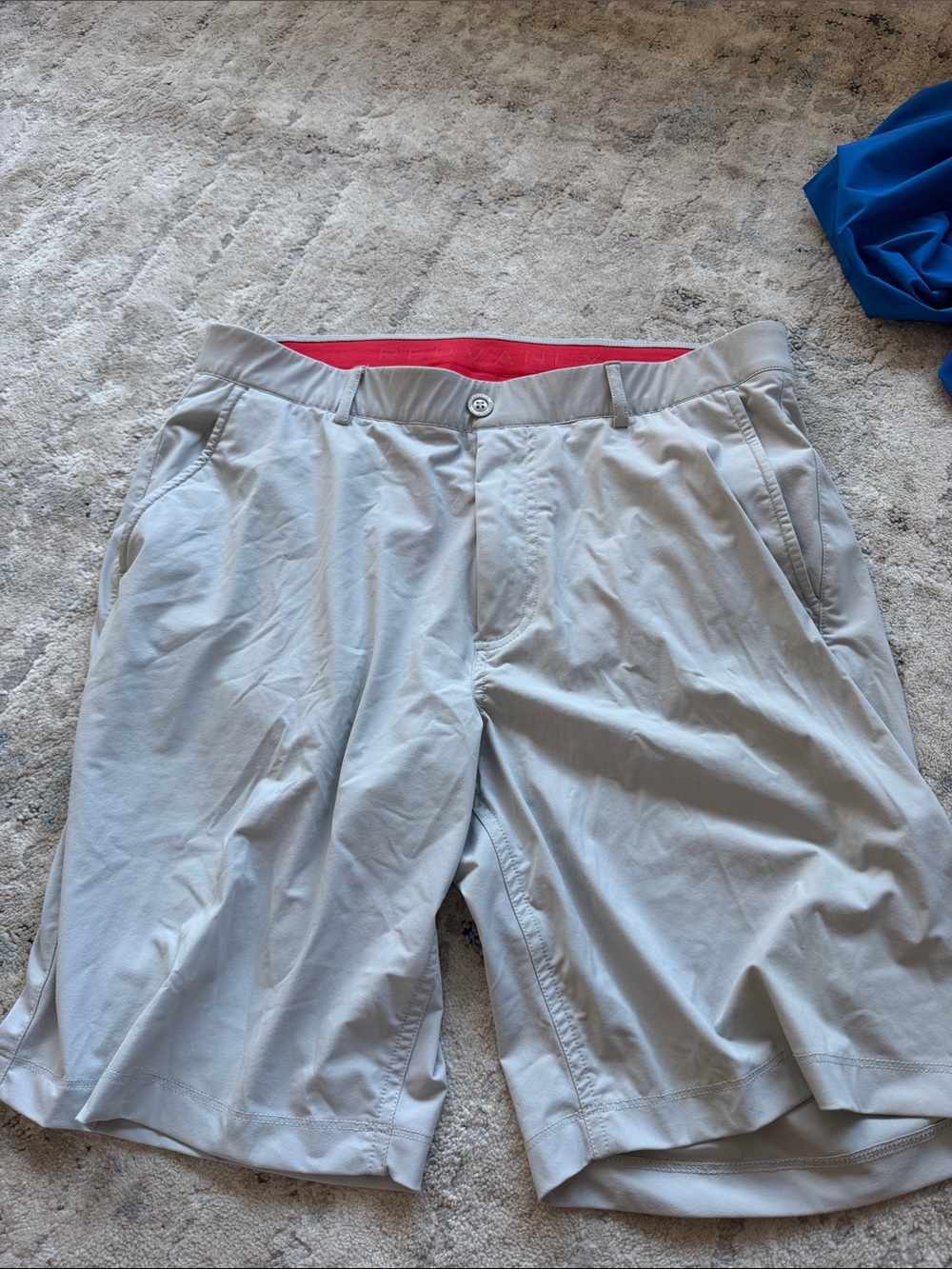 Redvanly 9” gray shorts